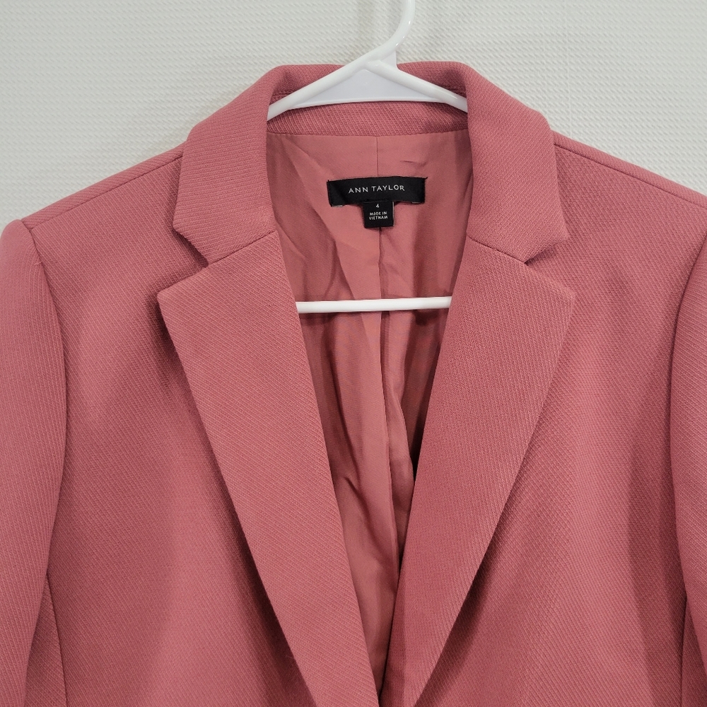 Ann Taylor Pink Blazer - Picture 4 of 13